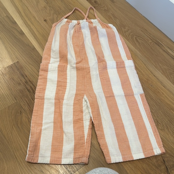 Size 4T bundle - Picture 7 of 10